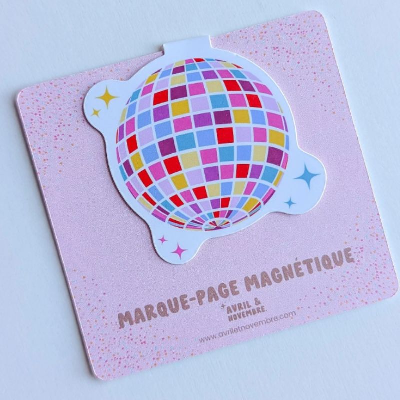 Lecture avec Marque-Page Disco Ball, accessoire papeterie éco-responsable