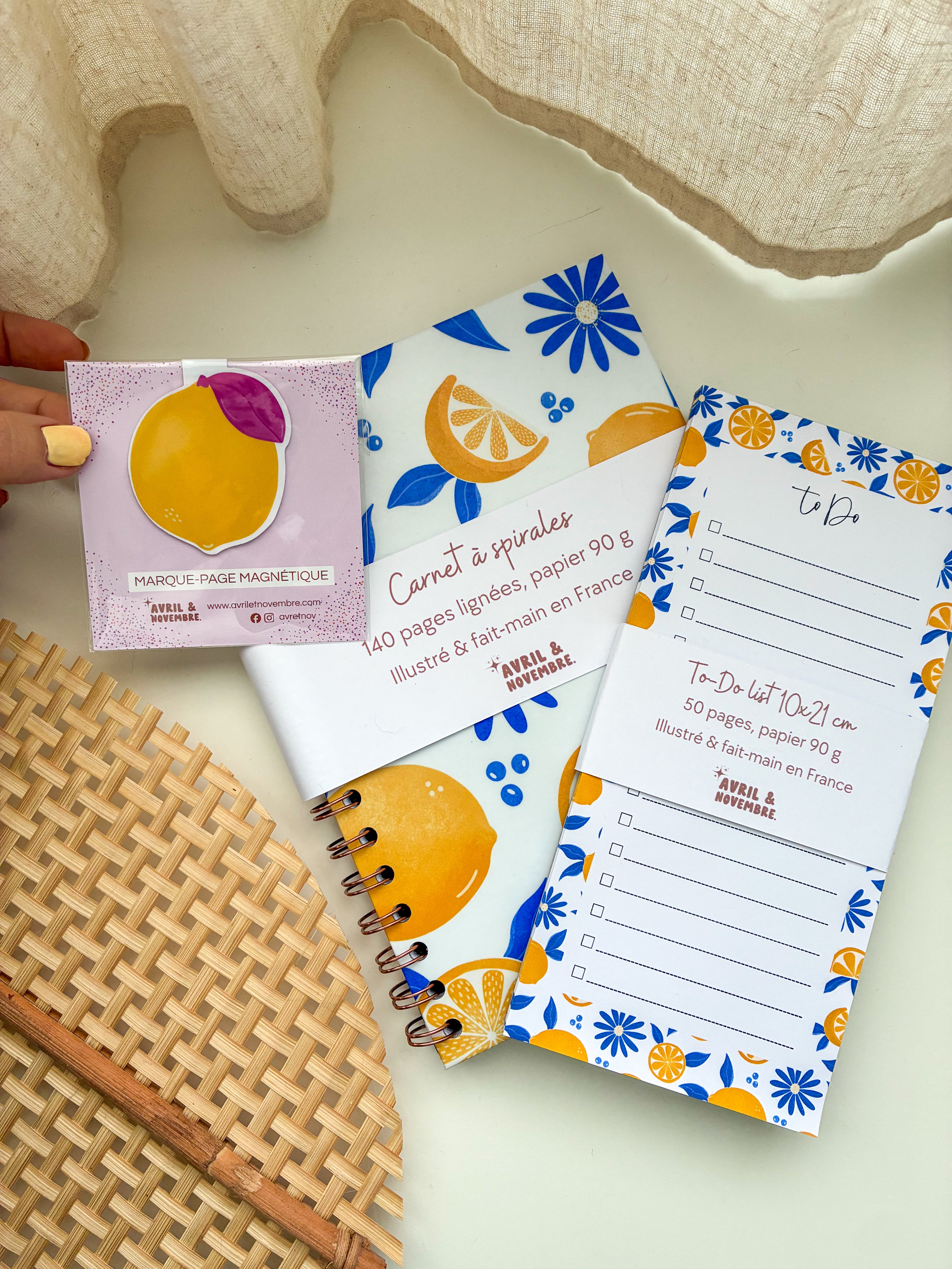 Lot de papeterie motif citrons bloc notes to-do list, carnet à spirales et marque-page citron