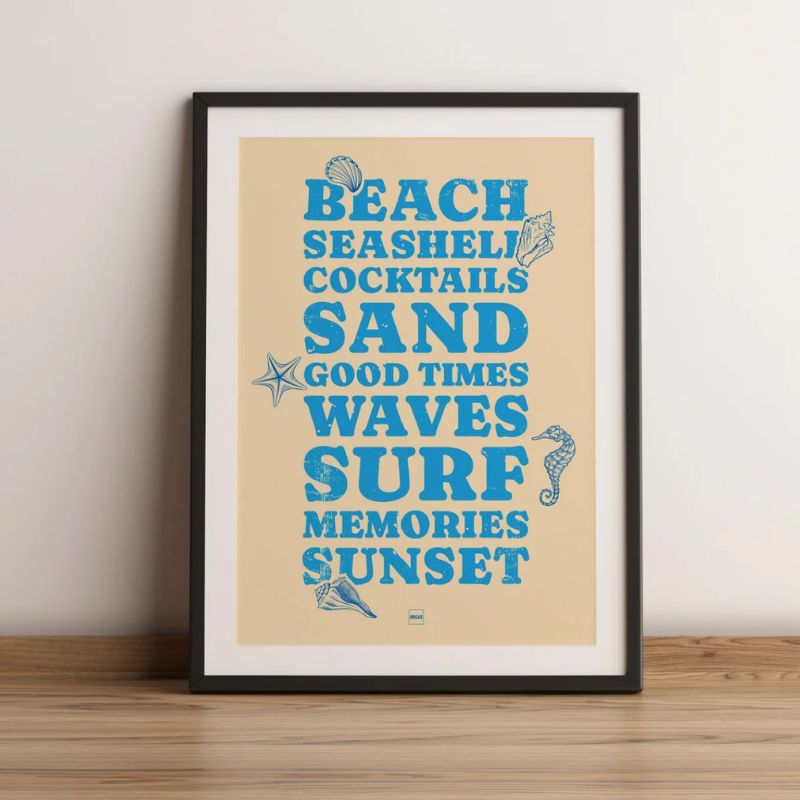 poster graphique thème mer et vacances bleu et beige pour déco minimaliste bord de mer esprit maison de vacances