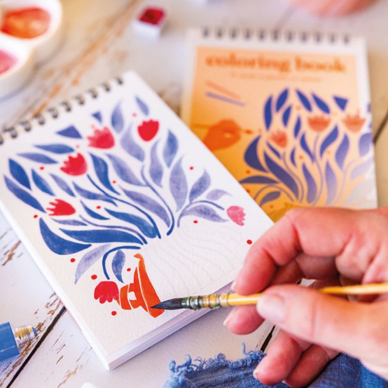 petit carnet à colorier pour adulte aquarelle et peinture 