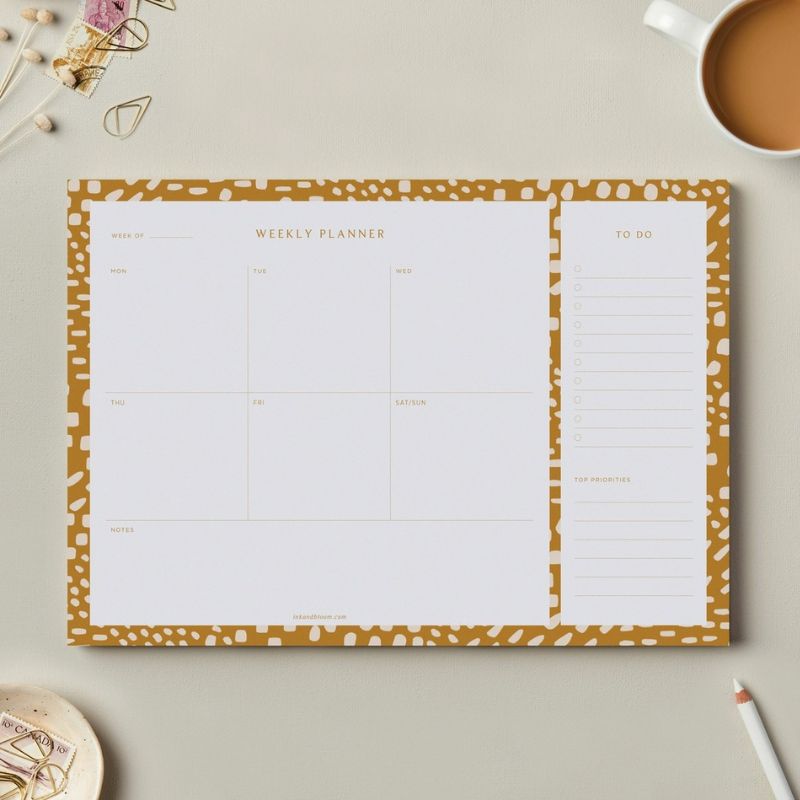 planner papier format A4 avec 1 page par jour, une section notes, une section to-do list et une section priorités